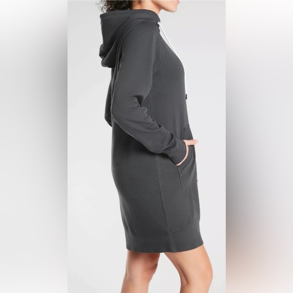 Athleta S Sundown black hoodie sweat-dress NWOT pass thru pocket drawstring hood - Picture 3 of 10